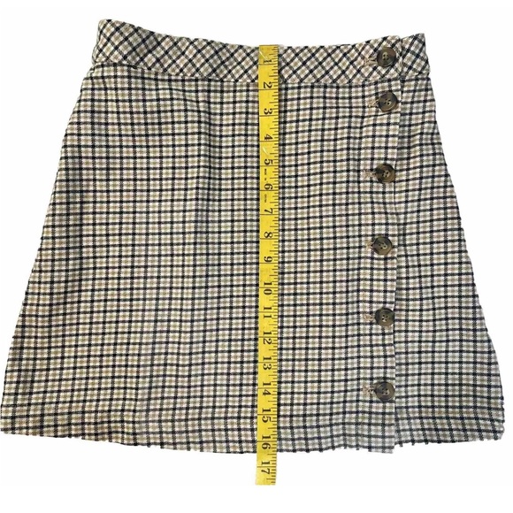H&M Divided Tan Black And White Mini Skirt Button Up Size 4 - Picture 2 of 5